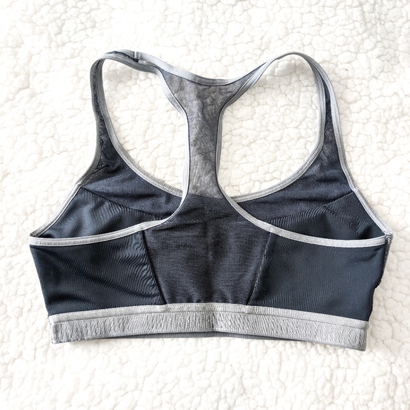 Under Armour Sports Bra - Picture 2 of 2